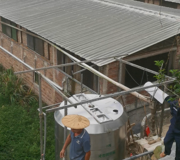 福建龙岩2000头育肥场改造水料线喂猪